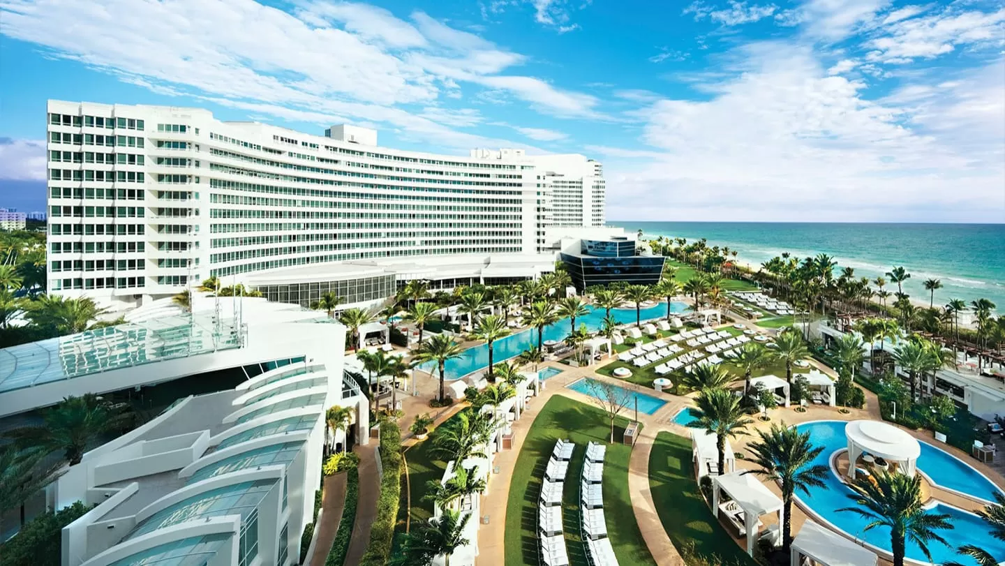 Centuri Event 2023 Dca Convention. Image of the resort where the convention was located. Resort on the beach with pools and palm trees